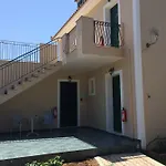Koukounaries Apartman *
