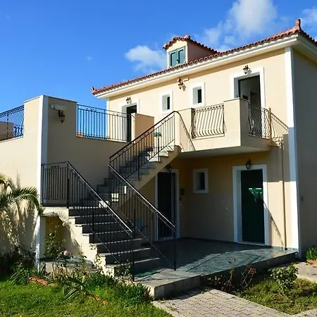 Koukounaries Appartement *