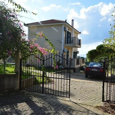 Koukounaries Appartement