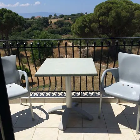 Apartament Koukounaries *