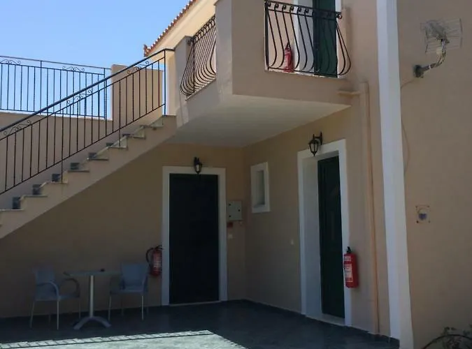 Koukounaries Apartament *